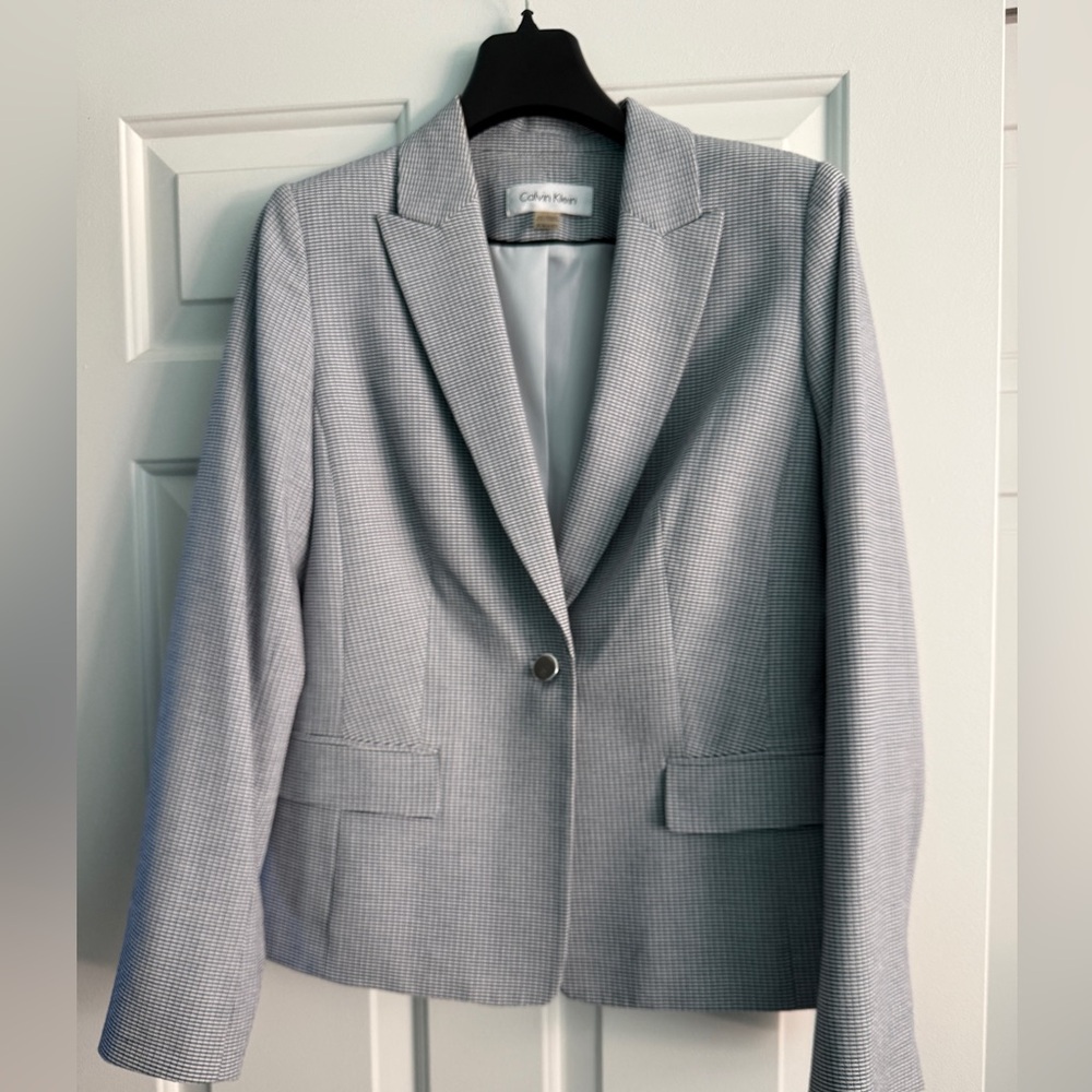 Calvin Klein Gray and White Sear-sucker Blazer with Single Button
